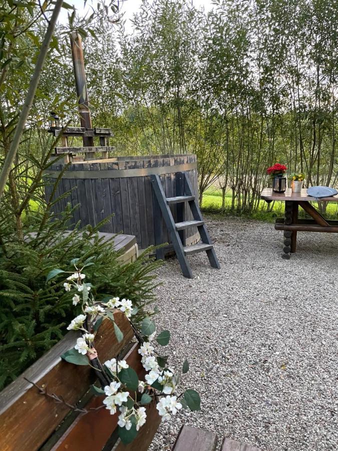 Szarejkowe Wzgorza Hotel Szarejki ภายนอก รูปภาพ